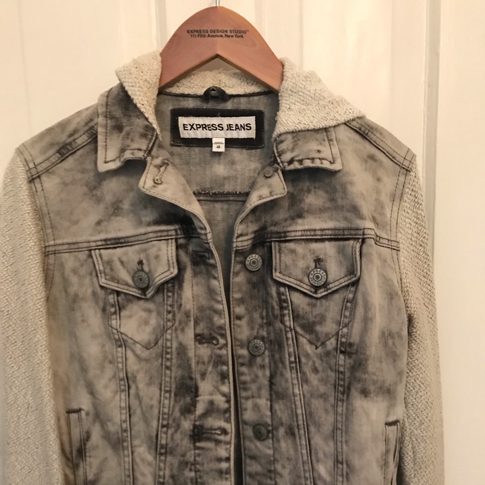 Express Acid-Washed Denim Jacket - Picture 3 of 6